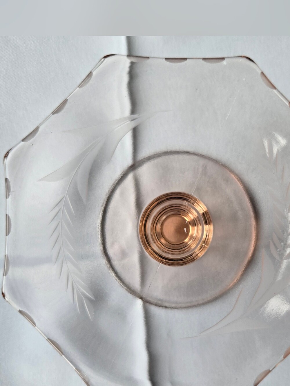 Vintage-Style Pink Glass Octagon Plate - Elegant Etched Design